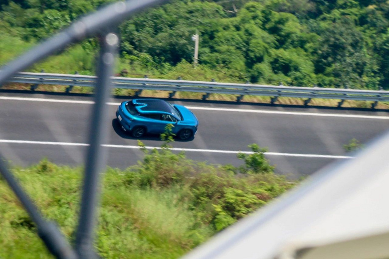 加速踩到180km/h依然穩(wěn)定，這臺(tái)10來(lái)萬(wàn)級(jí)SUV蠻給力