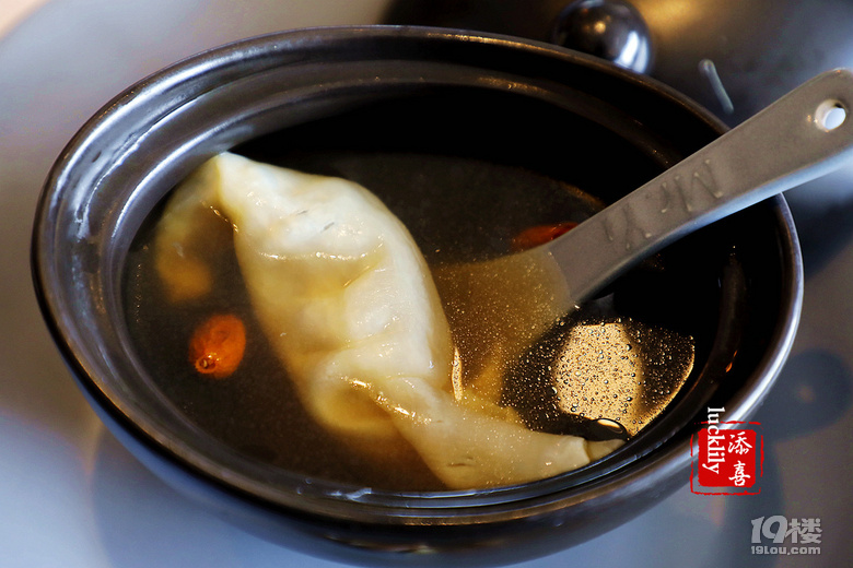 伊家鮮旗下，花膠專家伊先生的人文商宴