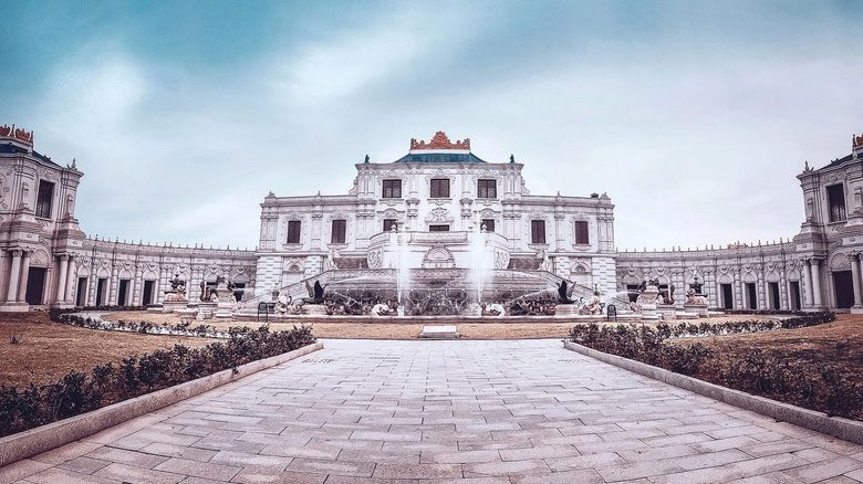 國(guó)內(nèi)唯一敢叫板好萊塢的景區(qū)，一腳跨過唐宋元明清，去一次就上癮