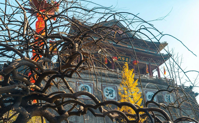 國(guó)內(nèi)唯一敢叫板好萊塢的景區(qū)，一腳跨過唐宋元明清，去一次就上癮