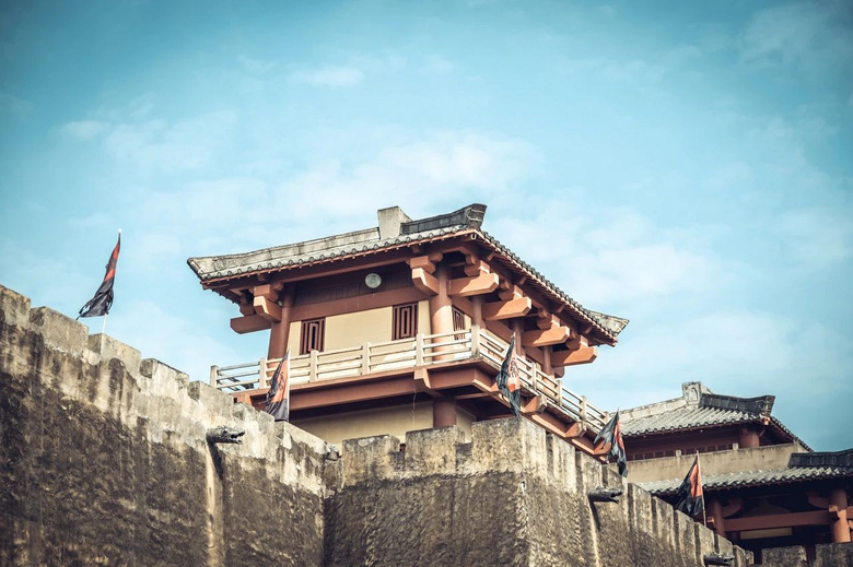 國(guó)內(nèi)唯一敢叫板好萊塢的景區(qū)，一腳跨過唐宋元明清，去一次就上癮