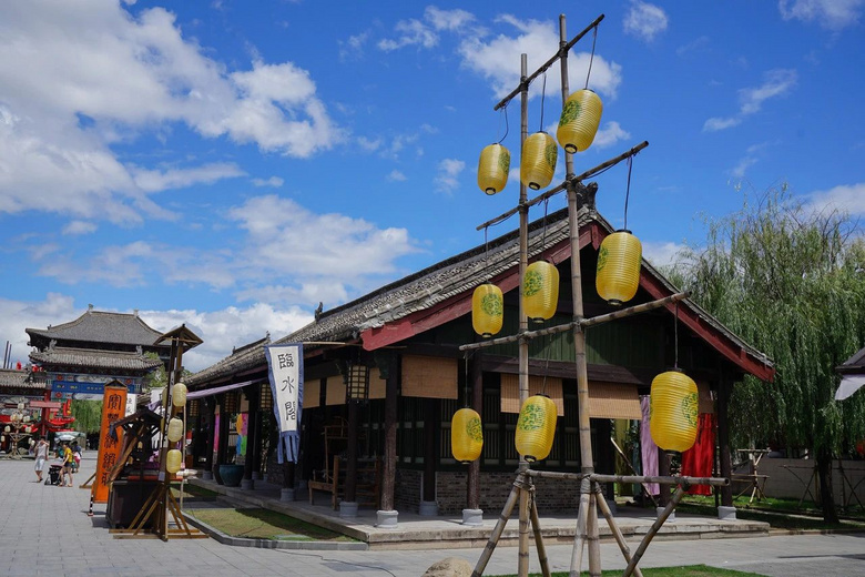 國(guó)內(nèi)唯一敢叫板好萊塢的景區(qū)，一腳跨過唐宋元明清，去一次就上癮
