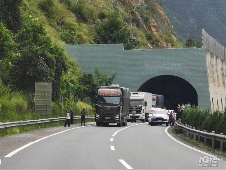 國慶高速公路免費時間出爐，注意事項提前知，出行才不會受阻