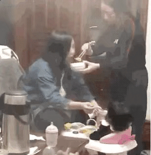 暖哭了，姥姥為早產(chǎn)外孫女縫百家被！