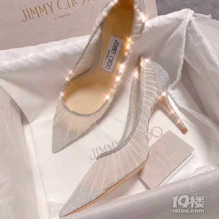 ҪfʮĻЬôJimmy Choo