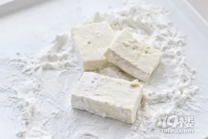 比糖醋里脊還過癮！豆腐這么做3步搞定，5分鐘燒出五星級味道