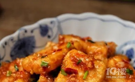 比糖醋里脊還過癮！豆腐這么做3步搞定，5分鐘燒出五星級味道