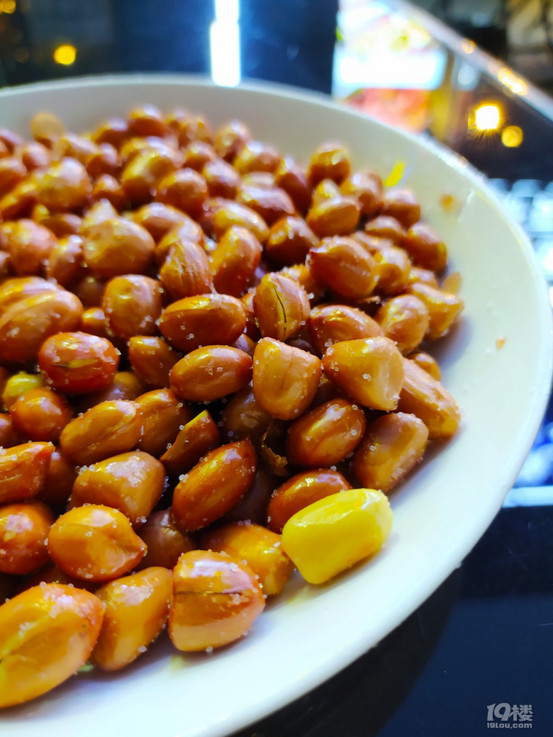 小e美食探店‖夜宵烤小黃魚配啤酒