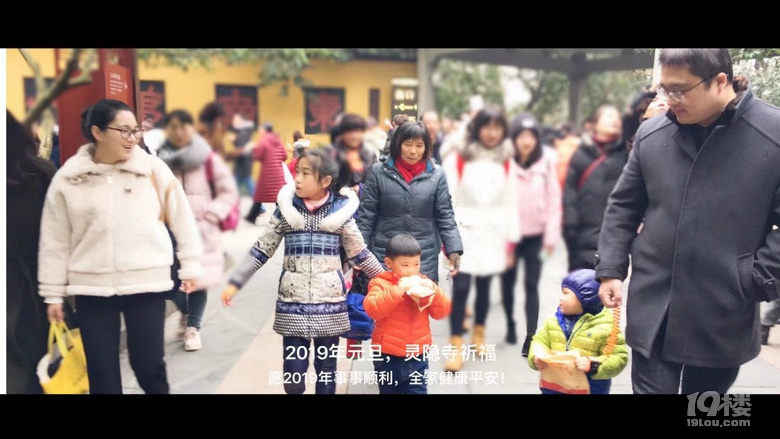 用文字和圖片回憶兒子上幼兒園前走過(guò)的風(fēng)景