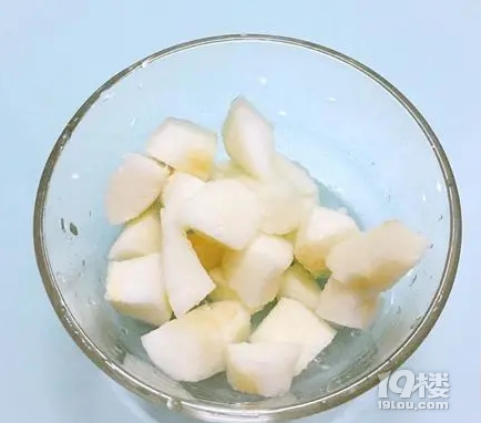 秋后干燥缺水多喝這碗湯，價格不貴好處多，清甜順滑又解饞