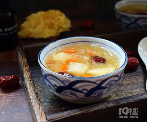 秋后干燥缺水多喝這碗湯，價格不貴好處多，清甜順滑又解饞