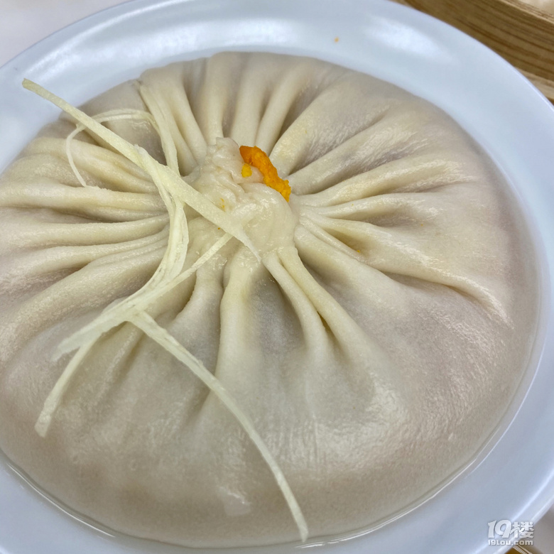 秋風吹，戰(zhàn)鼓擂，沒有一只螃蟹逃得過杭州人的胃