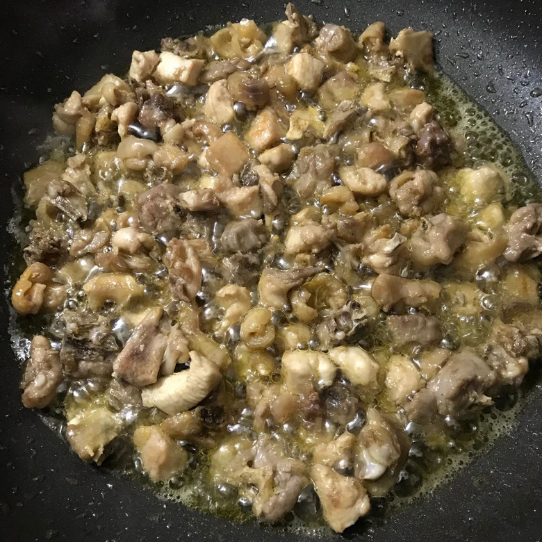 搶到舔盆的自貢小煎雞，火辣辣香噴噴！