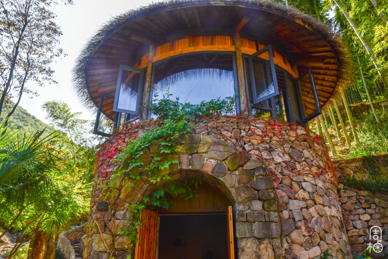 爆改荒山與村屋！占地20000畝的石頭莊園，讓你住進(jìn)大自然！