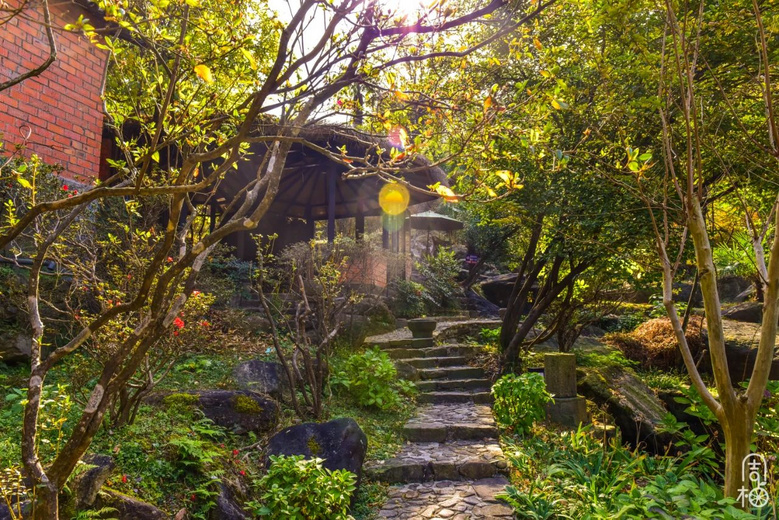 爆改荒山與村屋！占地20000畝的石頭莊園，讓你住進(jìn)大自然！