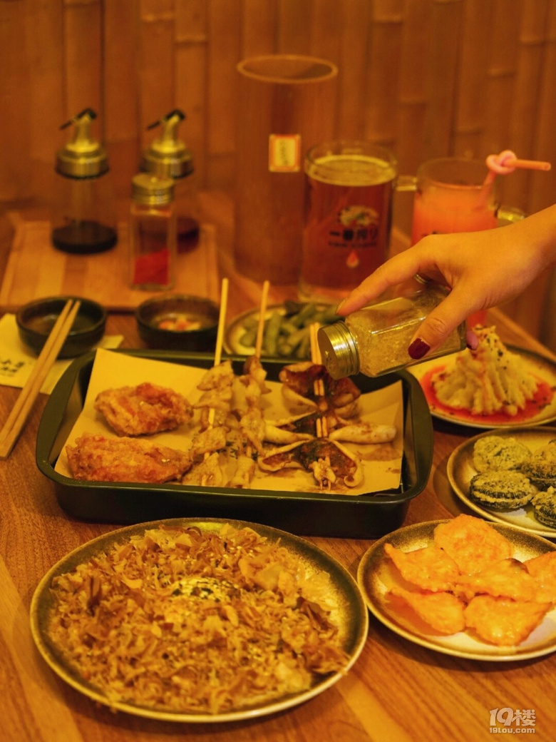 野食小哥深夜泡泡，一家有溫度的深夜食堂