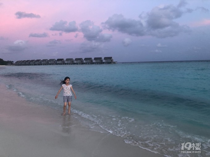 長途跋涉換來一片蔚藍—馬爾代夫庫拉瑪提島
