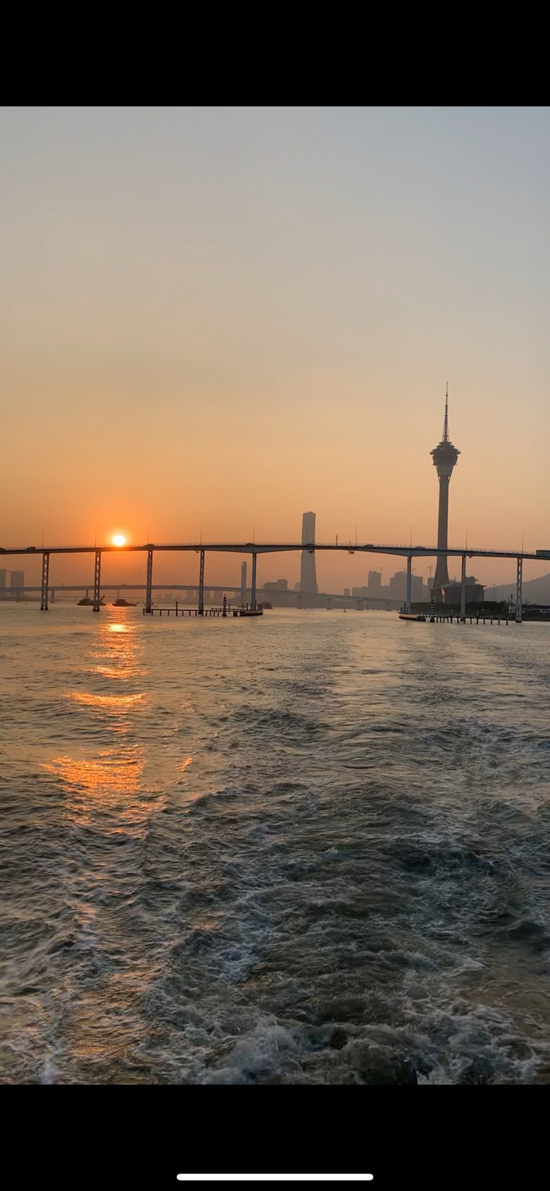 借著看展之名，去了壁紙中的海島