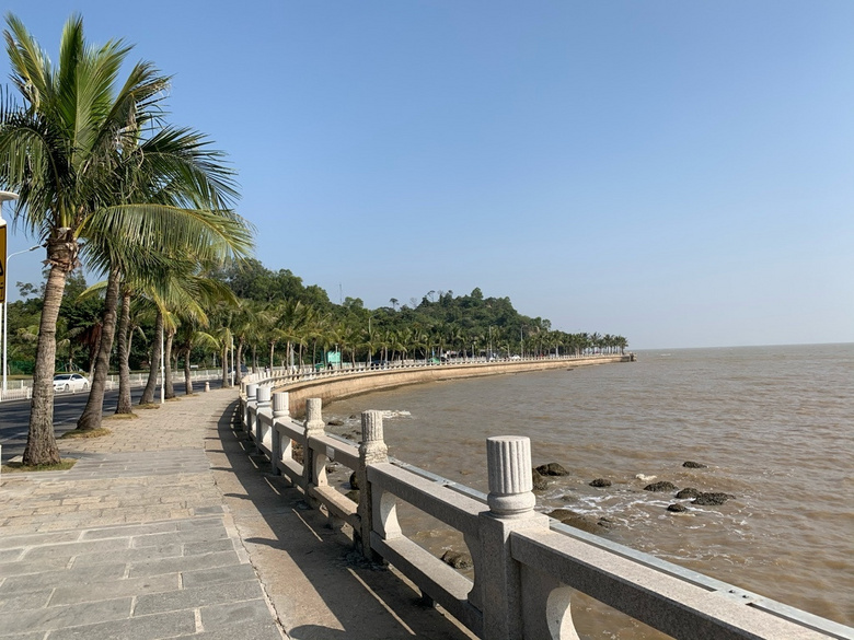 借著看展之名，去了壁紙中的海島