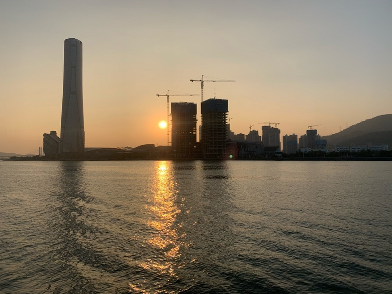 借著看展之名，去了壁紙中的海島