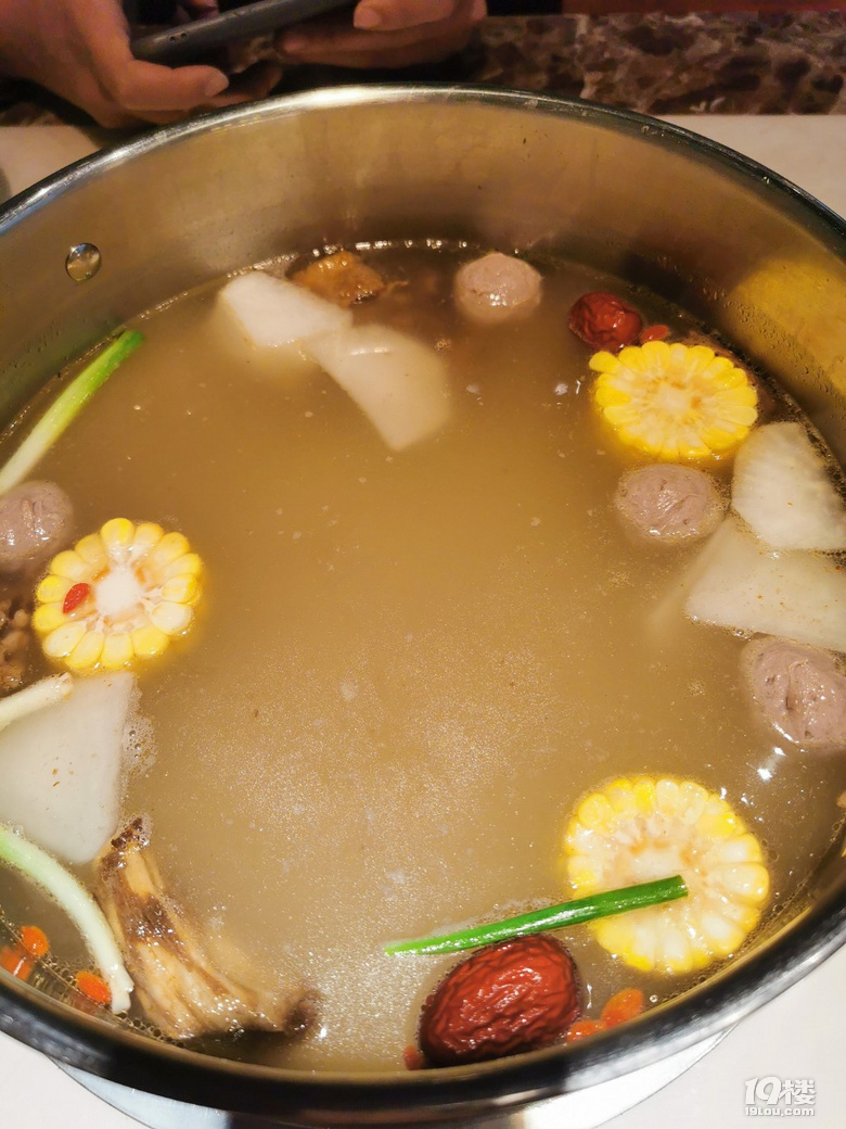 美食探店--螃友私廚鮮牛肉火鍋
