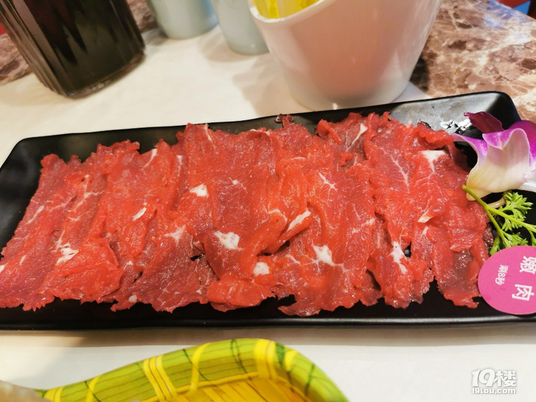 美食探店--螃友私廚鮮牛肉火鍋