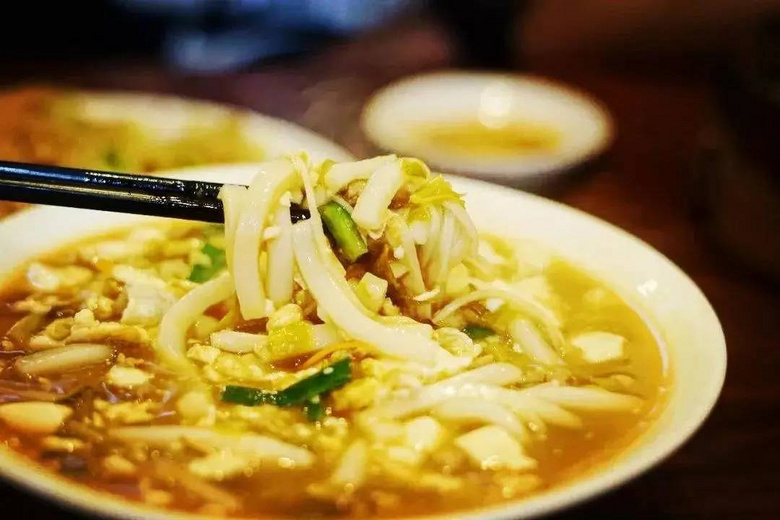 這座浙江的隱世小城，能靠歷史出名，卻用美食俘獲眾人心