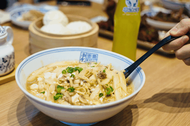 這座浙江的隱世小城，能靠歷史出名，卻用美食俘獲眾人心