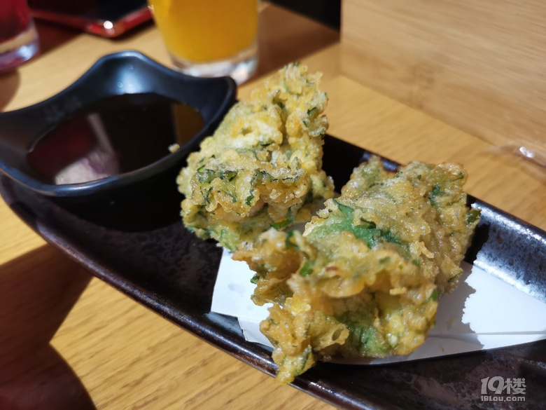 MMţ