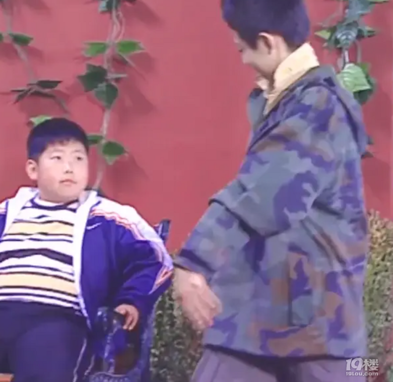 劉星穿搭，擱今天也是引領(lǐng)時(shí)尚潮流的酷bro