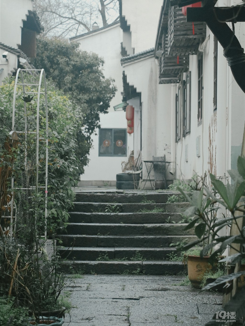 【周末去哪兒】在屋檐下邂逅杭州，雨天也可以到處走走