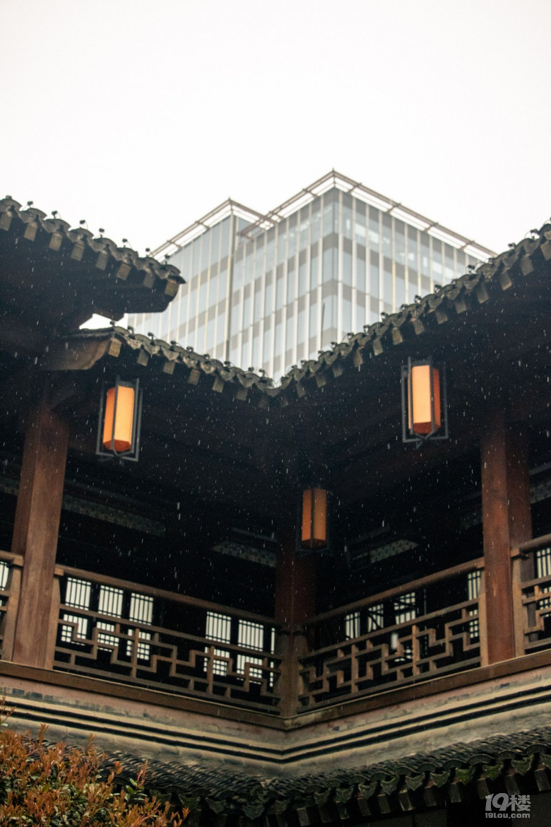 【周末去哪兒】在屋檐下邂逅杭州，雨天也可以到處走走