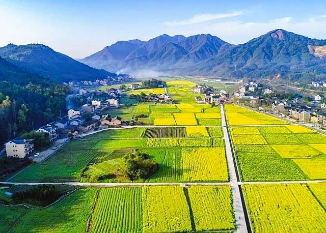 又一高顏值小山村“C位上線”，資深攝影師推薦，周末走起！