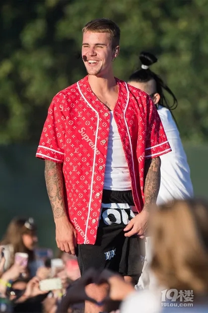 Pc(din)Justin Bieber СZ˹͡12 Ѵ`С