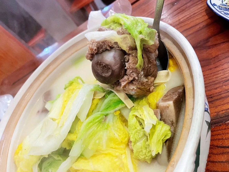 金庸沒寫出它萬分之一的好吃！本地人反手向你丟了一份逛吃清單