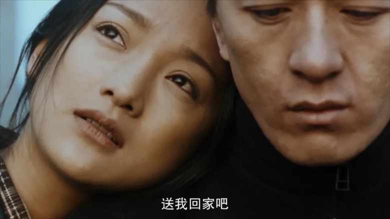 周迅的第一次给了娄烨,禁片中的残酷爱情