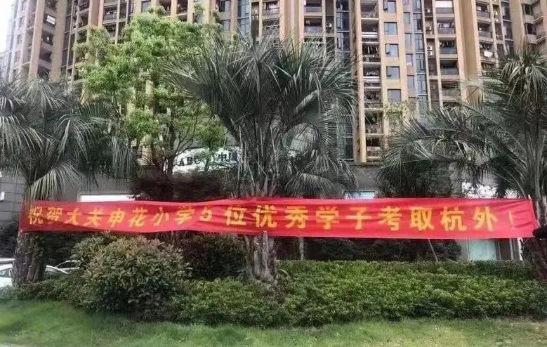 ցУŰI(y)Mcף