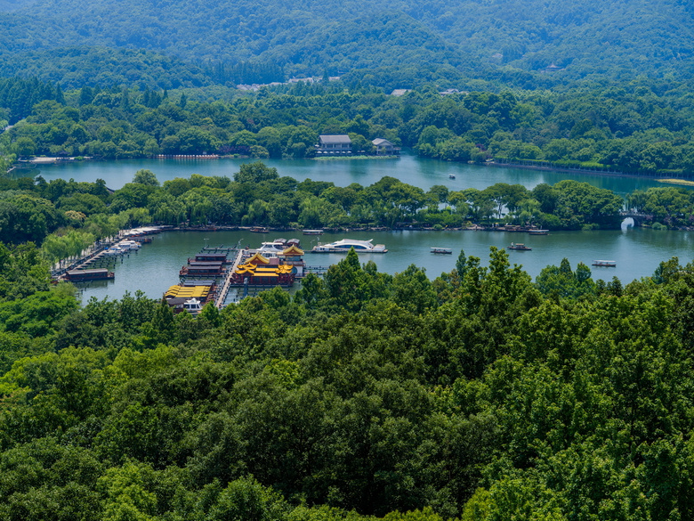 杭州· 西湖景区· 雷峰塔上看西湖,每年总会去登塔一,两次