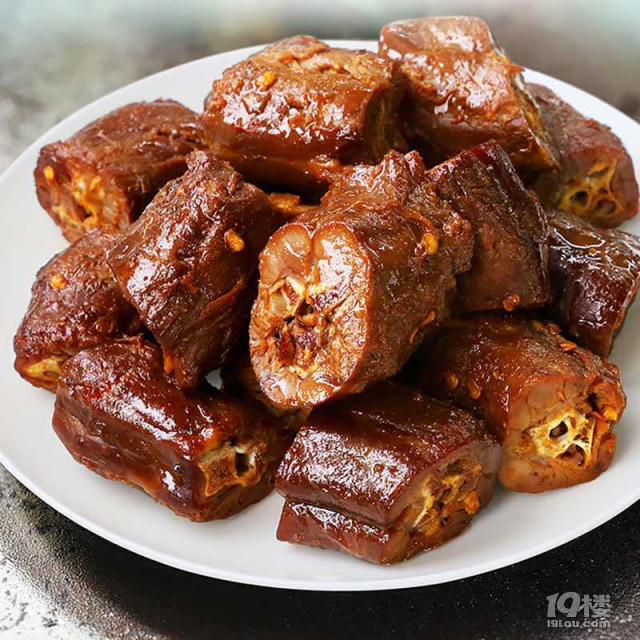熬制麻辣鹵水的關(guān)鍵步驟