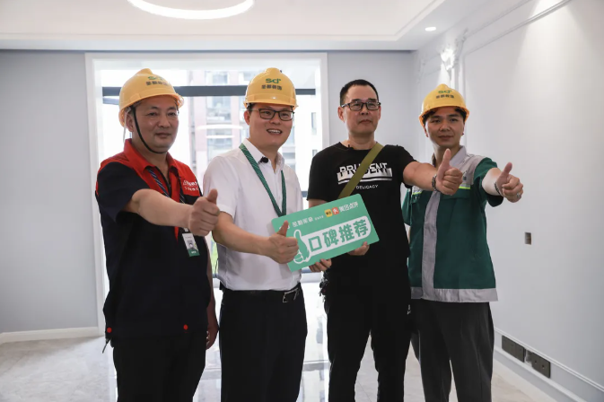 �������¹��ء���ͻ�һ�����չ��أ�������ʵ��ʥ��Ʒ��