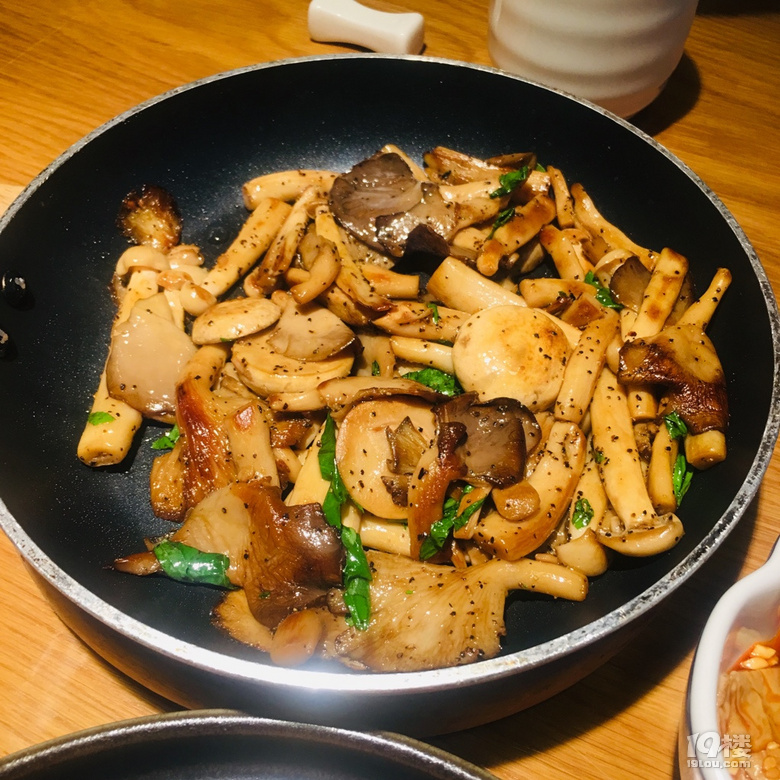 和小姐妹必打卡的網(wǎng)紅素食餐廳，百吃不厭！