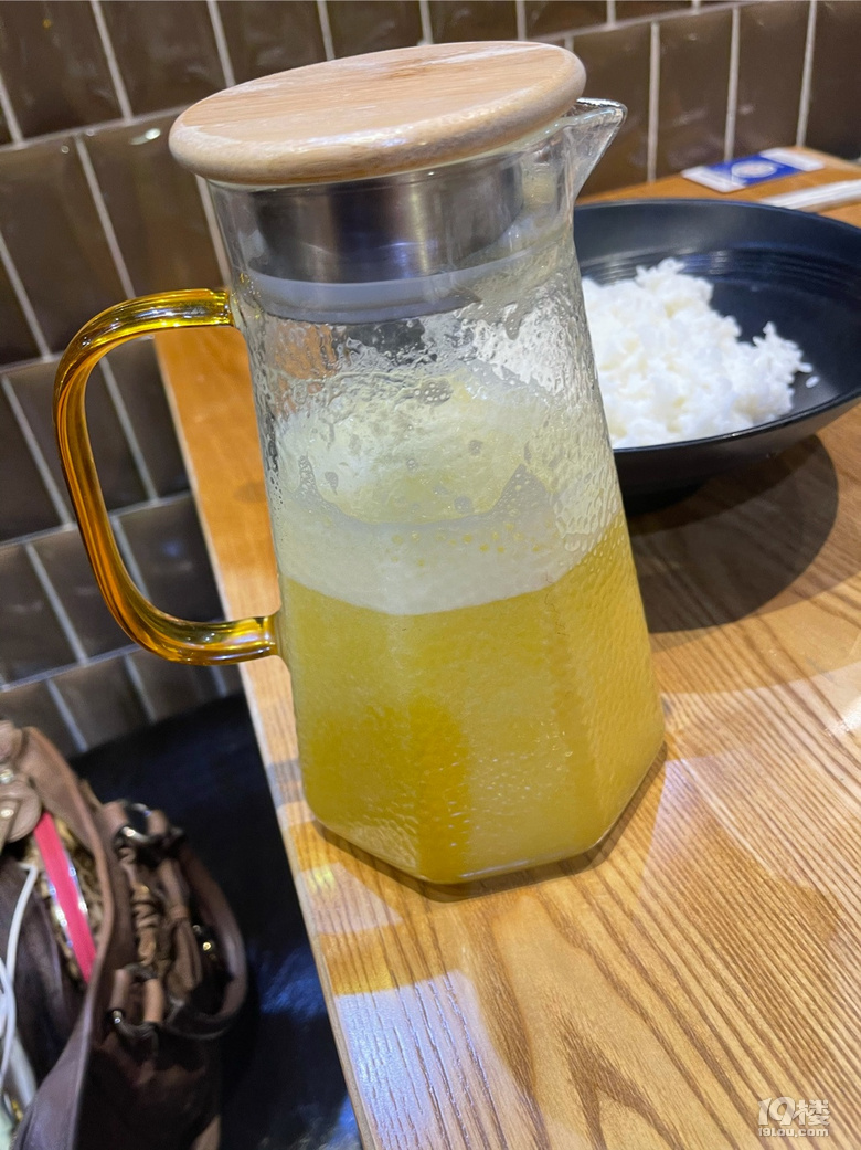 品記煲阿里中心店的招牌煲