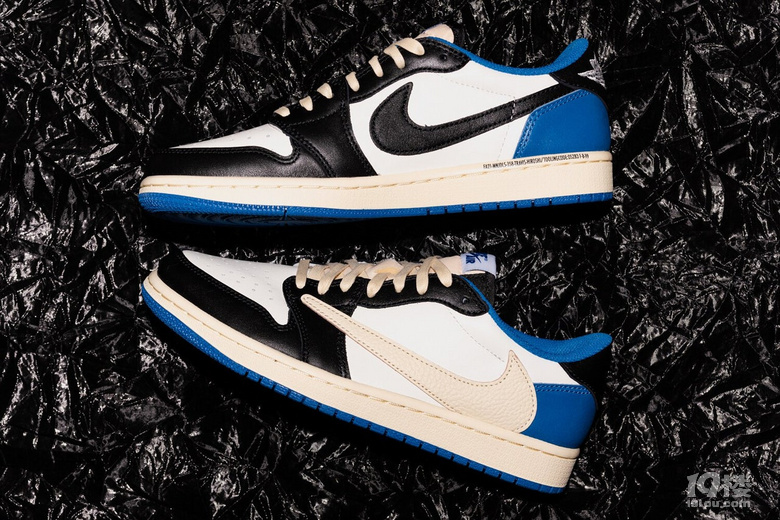 Travis Scott  fragment design  Nike AJ1 Low