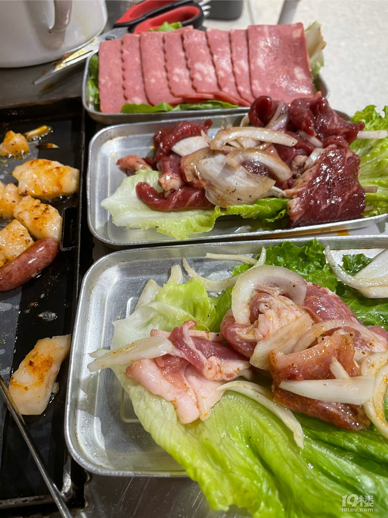 打卡夜鋪碳烤肉