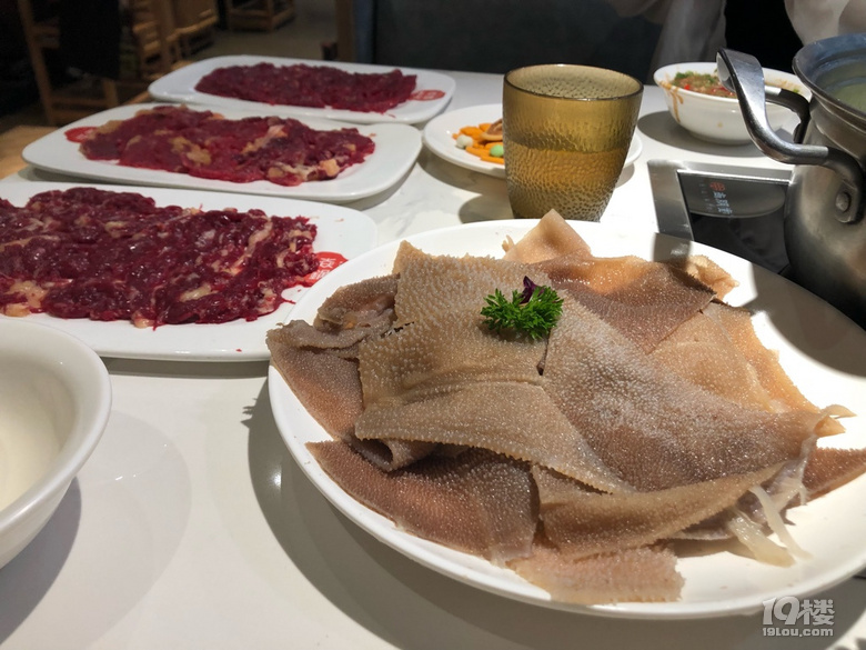 打卡一家牛肉火鍋店，還不錯