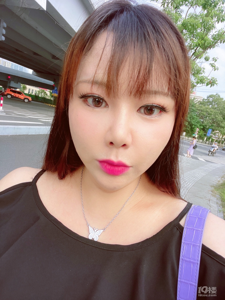 最近intoyou唇泥EM22真的風很大