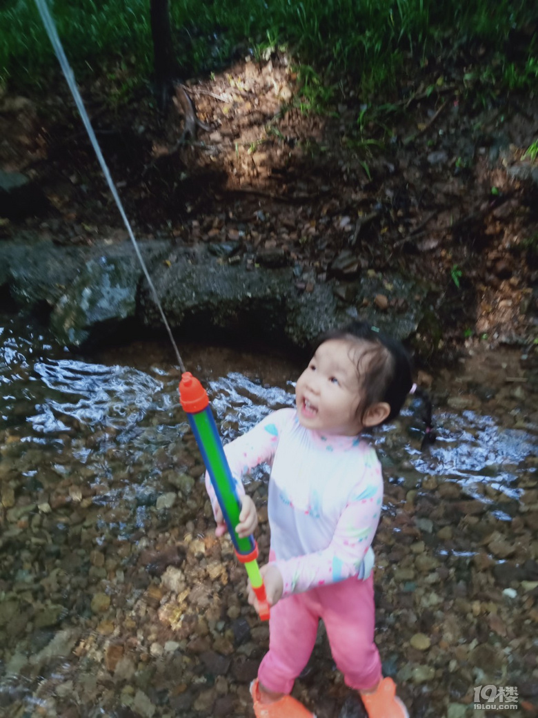 抓住暑假的尾巴，帶娃九溪玩水