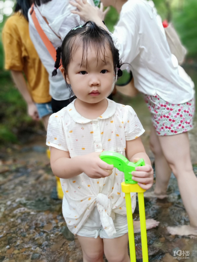 抓住暑假的尾巴，帶娃九溪玩水