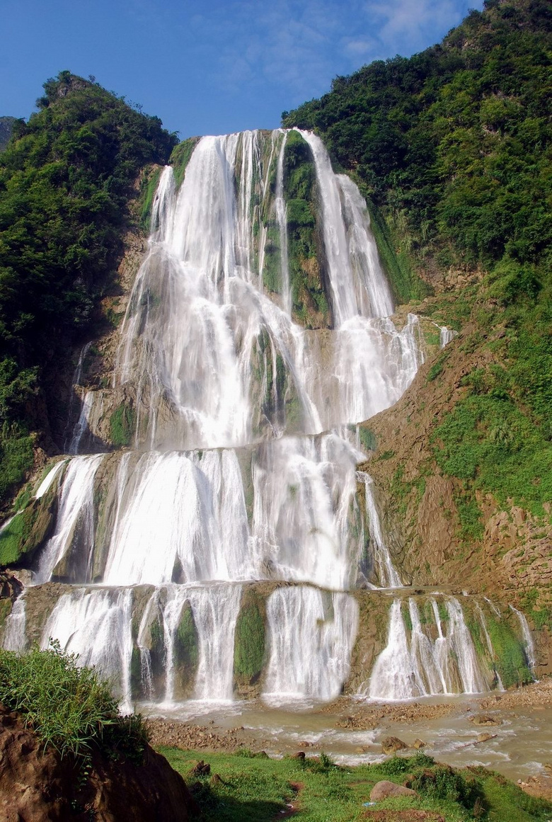 壁纸 风景 旅游 瀑布 山水 桌面 780_1161 竖版 竖屏 手机