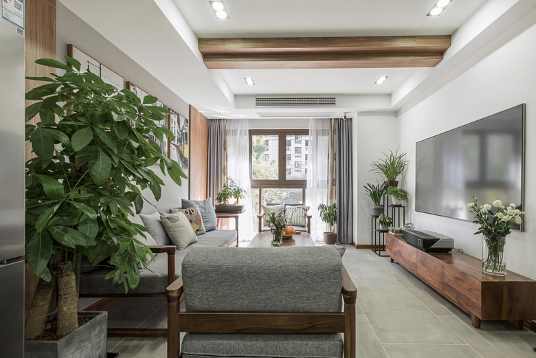 把家装修成森林是一种什么体验?140㎡北欧原木风,绿植生机满满